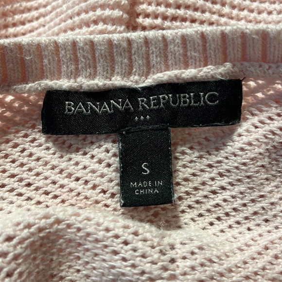 Banana Republic Open Knit Light Pink V Neck Semi-Sheer Sweater Small - Picture 5 of 8